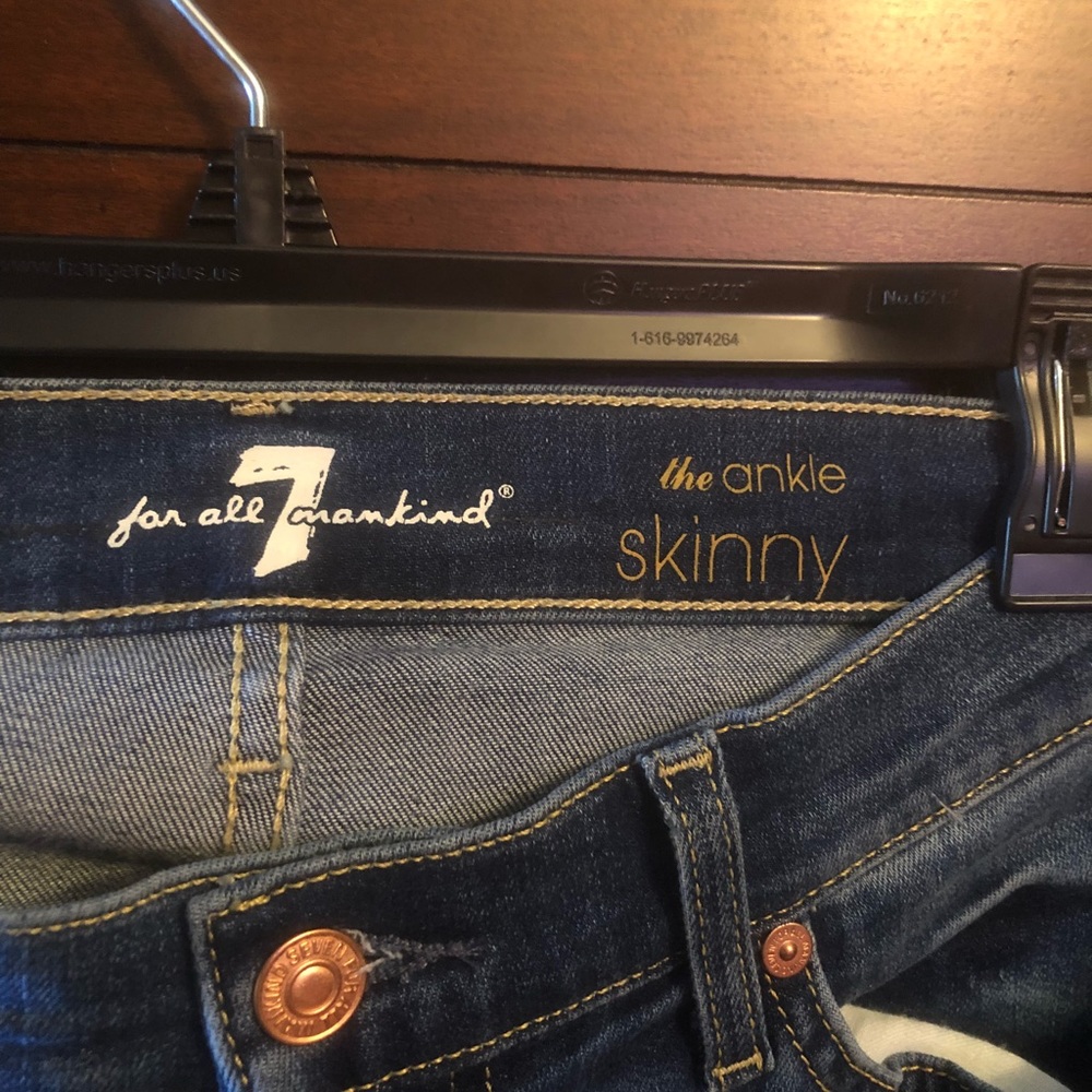 Jeans - Picture 2 of 8
